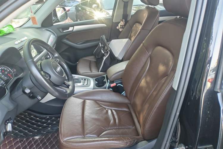 Used Audi Q5 2016 40 TFSI Technology Edition Left Front Seat