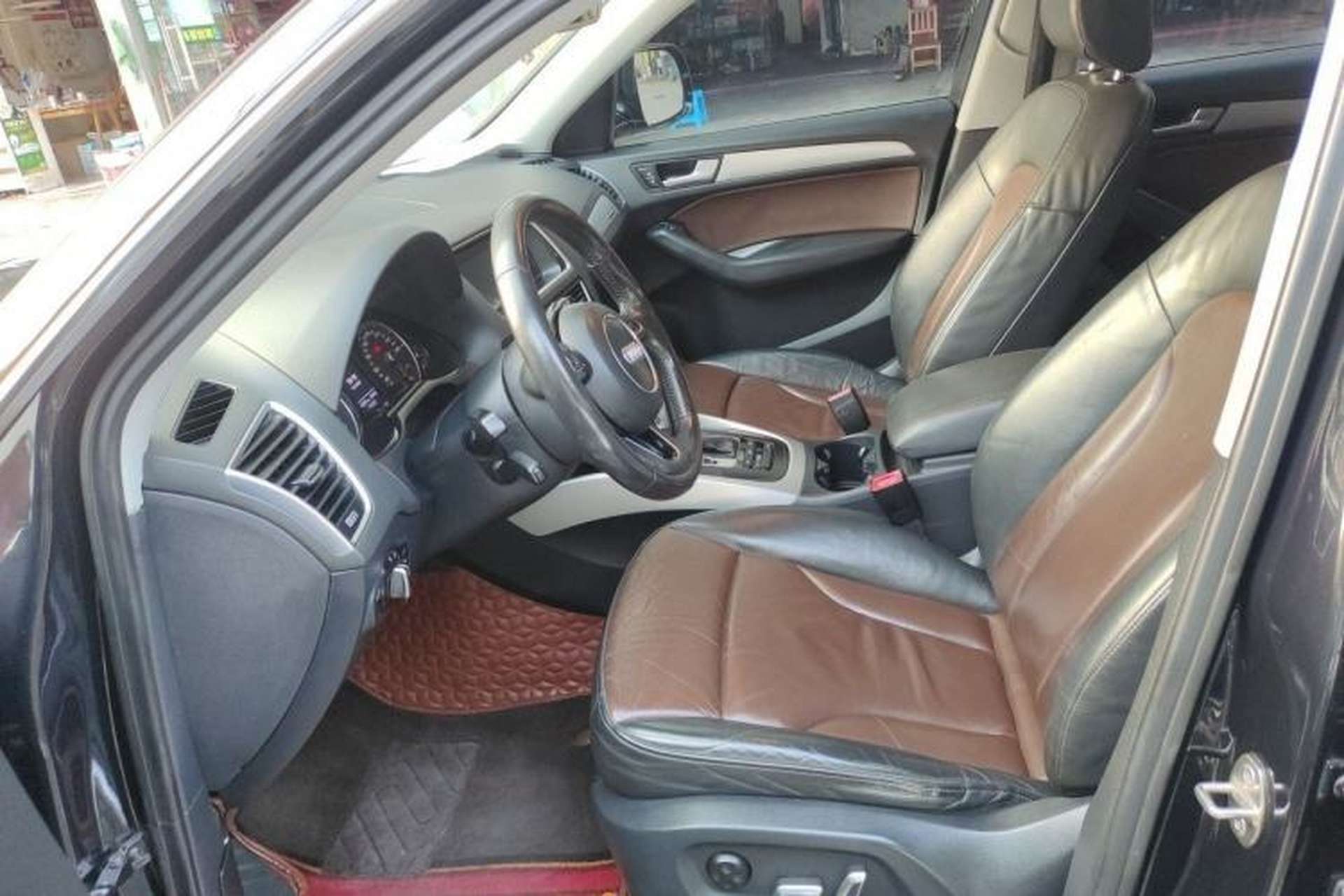 Used Audi Q5 2016 40 TFSI Technology Edition Left Front Seat