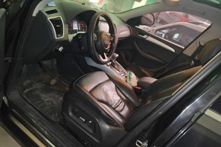 Used Audi Q5 2016 40 TFSI Technology Edition Left Front Seat