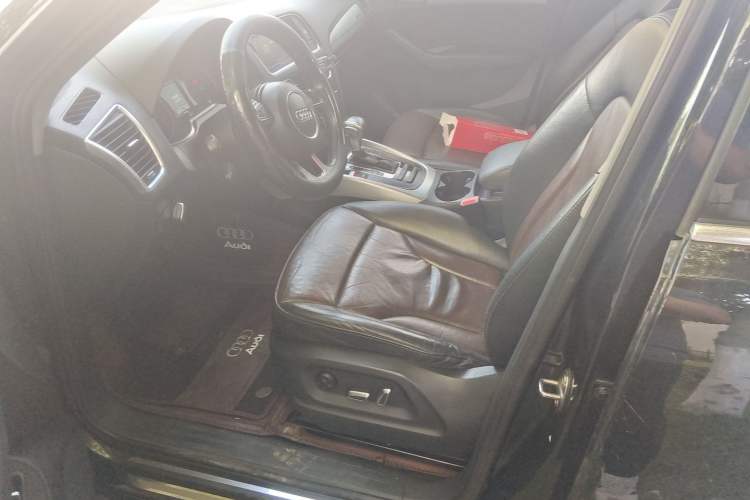 Used Audi Q5 2016 40 TFSI Technology Edition Left Front Seat