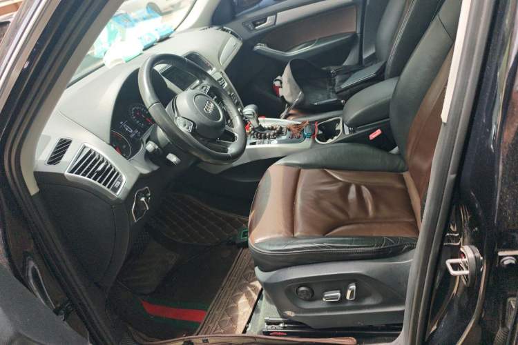 Used Audi Q5 2016 40 TFSI Technology Edition Left Front Seat