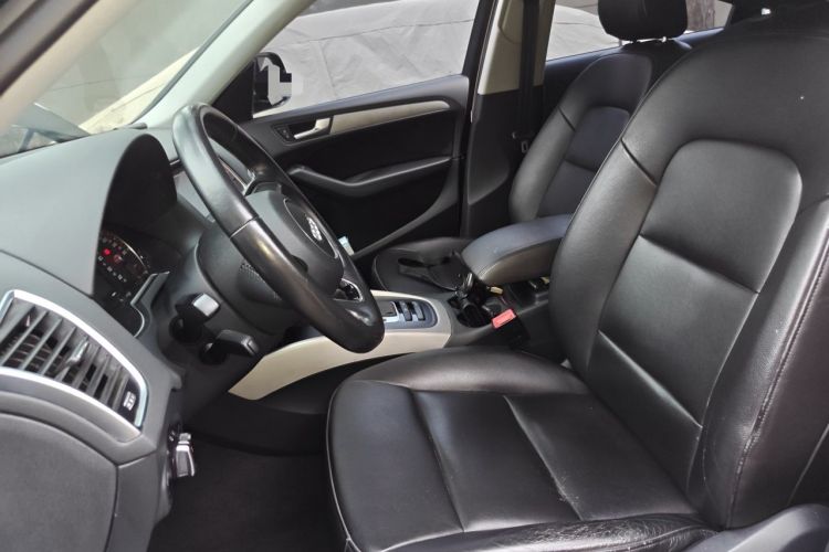 Used Audi Q5 2016 40 TFSI Trendy Edition Left Front Seat