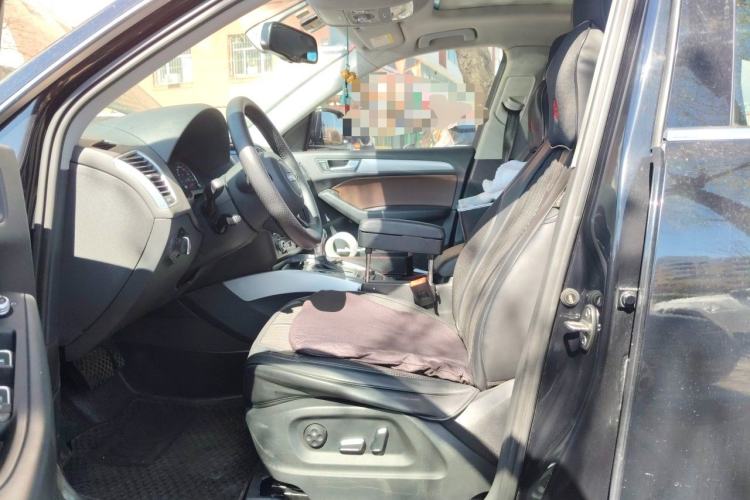 Used Audi Q5 2016 40 TFSI Technology Edition Left Front Seat