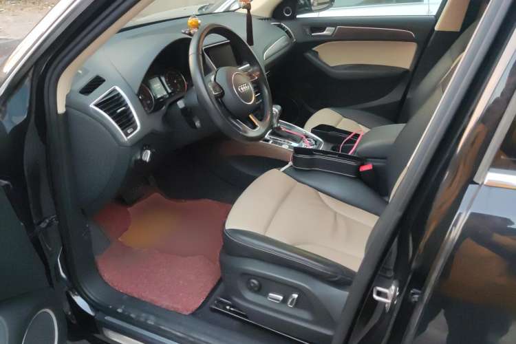 Used Audi Q5 2016 40 TFSI Technology Edition Left Front Seat