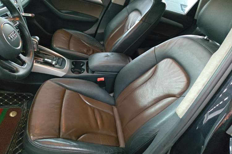 Used Audi Q5 2016 40 TFSI Technology Edition Left Front Seat