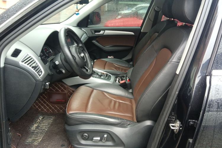 Used Audi Q5 2016 40 TFSI Technology Edition Left Front Seat