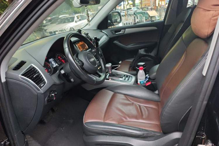 Used Audi Q5 2016 40 TFSI Technology Edition Left Front Seat
