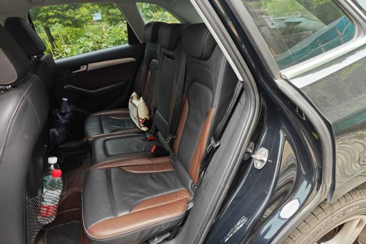 Used Audi Q5 2016 40 TFSI Technology Edition Left Rear Seat