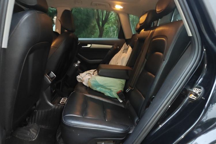 Used Audi Q5 2016 40 TFSI Trendy Edition Left Rear Seat