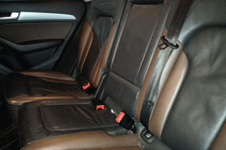 Used Audi Q5 2016 40 TFSI Technology Edition Left Rear Seat