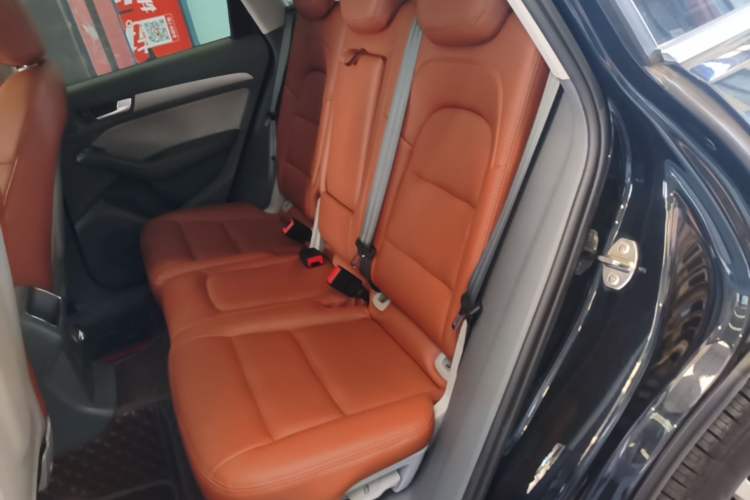 Used Audi Q5 2016 40 TFSI Trendy Edition Left Rear Seat
