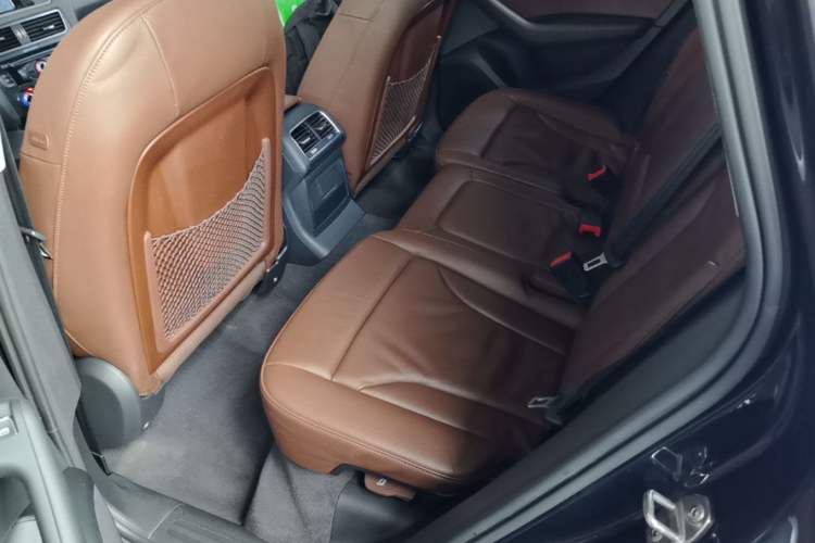 Used Audi Q5 2016 40 TFSI Technology Edition Left Rear Seat