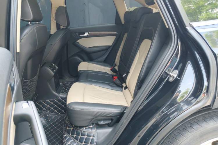 Used Audi Q5 2016 40 TFSI Technology Edition Left Rear Seat
