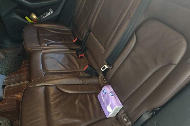 Used Audi Q5 2016 40 TFSI Comfort Model Left Rear Seat