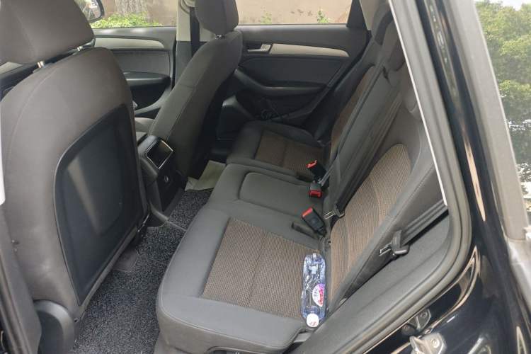 Used Audi Q5 2016 40 TFSI Trendy Edition Left Rear Seat