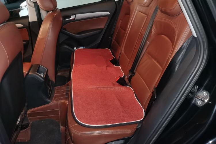 Used Audi Q5 2016 40 TFSI Trendy Edition Left Rear Seat