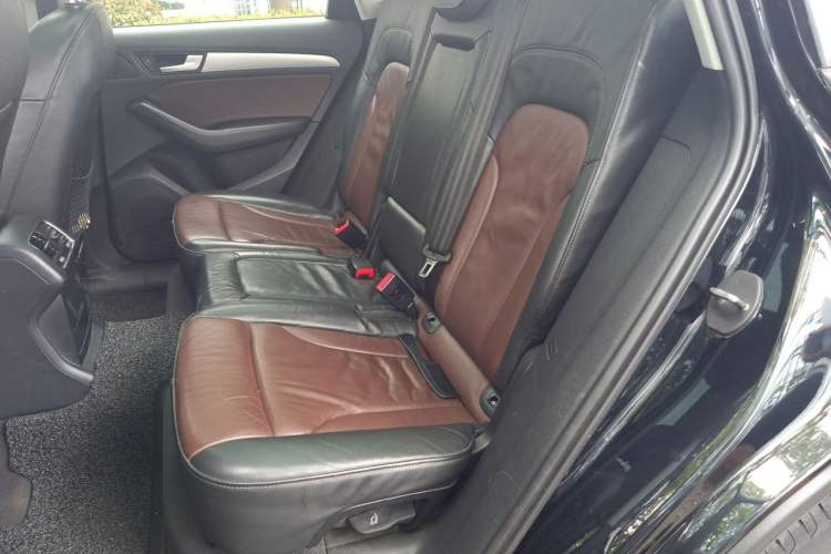 Used Audi Q5 2016 40 TFSI Technology Edition Left Rear Seat