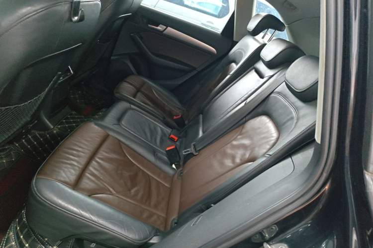 Used Audi Q5 2016 40 TFSI Technology Edition Left Rear Seat