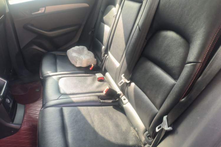 Used Audi Q5 2016 40 TFSI Trendy Edition Left Rear Seat