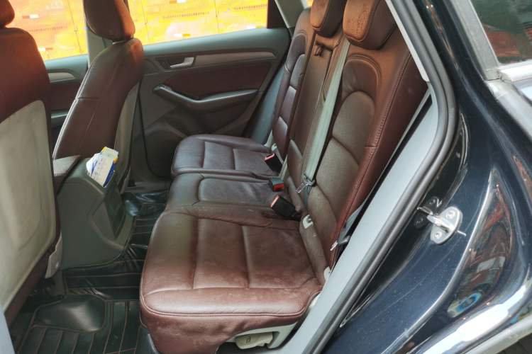 Used Audi Q5 2016 40 TFSI Trendy Edition Left Rear Seat