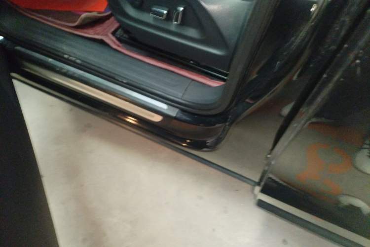 Used Audi Q5 2016 40 TFSI Technology Edition Left Side Sill