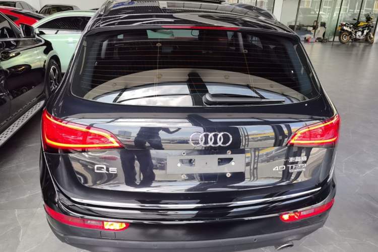 Used Audi Q5 2016 40 TFSI Technology Edition Rear