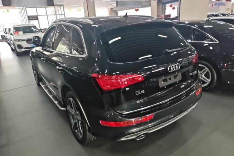 Used Audi Q5 2016 Plus 40 TFSI Dynamic Model Rear Left 45 Deg