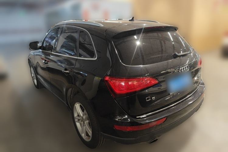 Used Audi Q5 2016 40 TFSI Comfort Model Rear Left 45 Deg