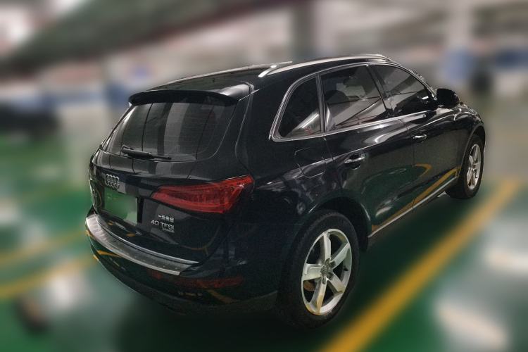 Used Audi Q5 2016 40 TFSI Technology Edition Rear Right 45 Deg