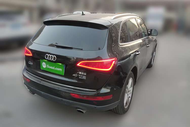 Used Audi Q5 2016 40 TFSI Technology Edition Rear Right 45 Deg