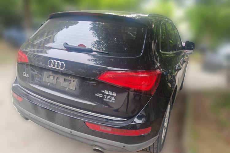 Used Audi Q5 2016 40 TFSI Technology Edition Rear Right 45 Deg