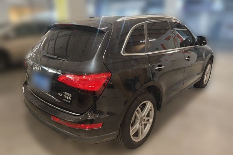 Used Audi Q5 2016 40 TFSI Comfort Model Rear Right 45 Deg