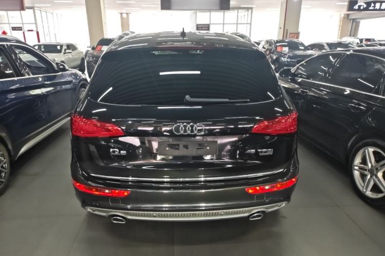 Used Audi Q5 2016 Plus 40 TFSI Dynamic Model Rear