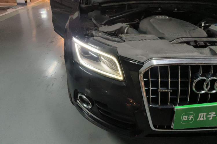 Used Audi Q5 2016 40 TFSI Technology Edition Right Front Headlight