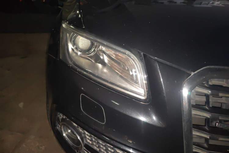 Used Audi Q5 2016 Plus 40 TFSI Dynamic Model Right Front Headlight