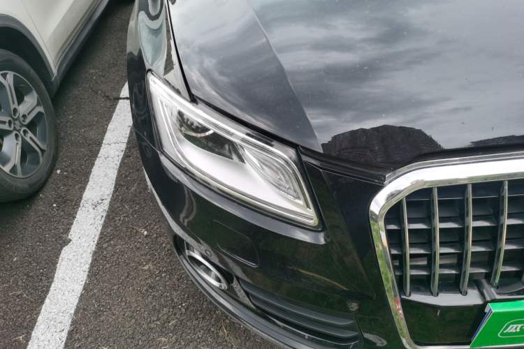 Used Audi Q5 2016 40 TFSI Comfort Model Right Front Headlight