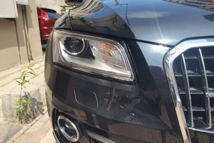 Used Audi Q5 2016 40 TFSI Technology Edition Right Front Headlight