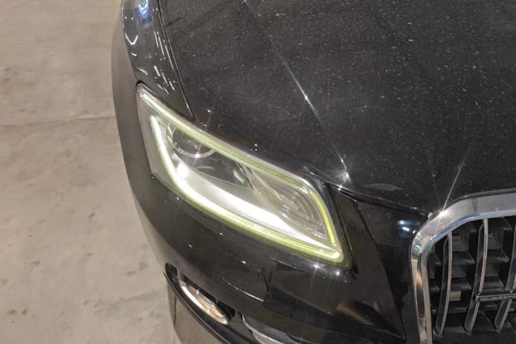 Used Audi Q5 2016 40 TFSI Comfort Model Right Front Headlight