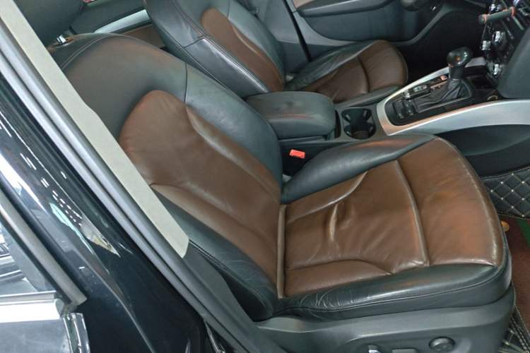 Used Audi Q5 2016 40 TFSI Technology Edition Right Front Seat