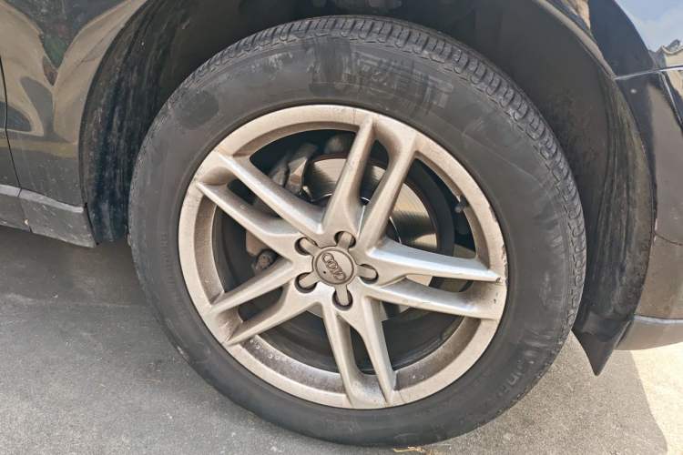 Used Audi Q5 2016 40 TFSI Technology Edition Right Front Wheel Hub