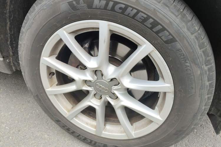 Used Audi Q5 2016 40 TFSI Trendy Edition Right Front Wheel Hub