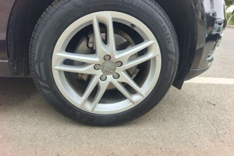 Used Audi Q5 2016 40 TFSI Comfort Model Right Front Wheel Hub