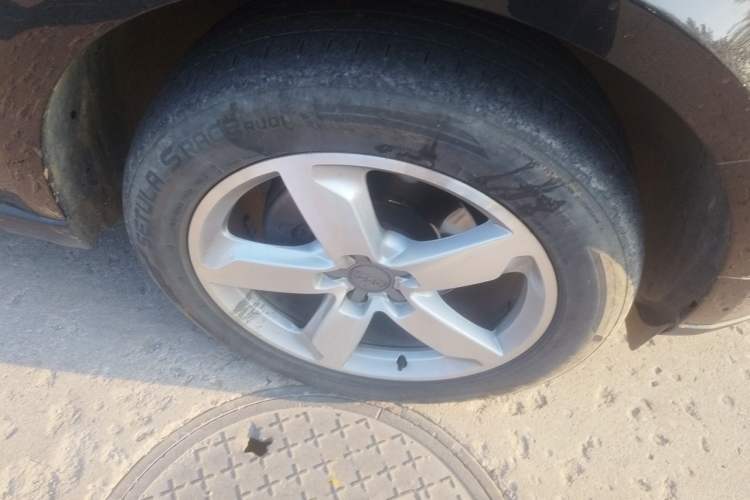 Used Audi Q5 2016 40 TFSI Technology Edition Right Front Wheel Hub