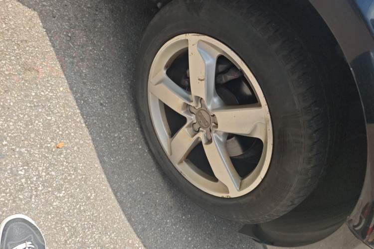 Used Audi Q5 2016 40 TFSI Technology Edition Right Front Wheel Hub