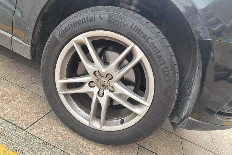 Used Audi Q5 2016 40 TFSI Technology Edition Right Front Wheel Hub