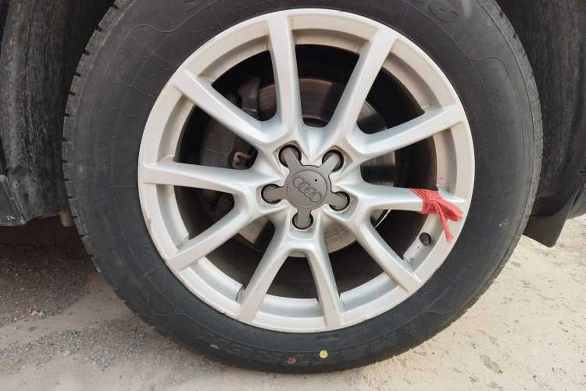 Used Audi Q5 2016 40 TFSI Trendy Edition Right Front Wheel Hub
