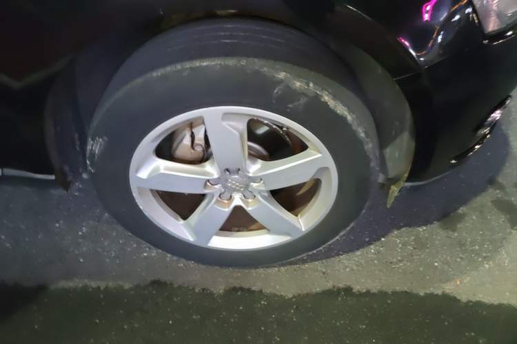 Used Audi Q5 2016 40 TFSI Trendy Edition Right Front Wheel Hub