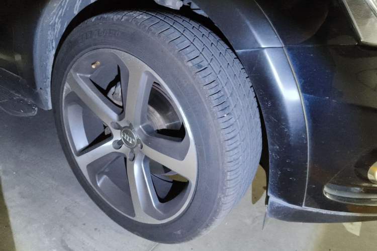 Used Audi Q5 2016 40 TFSI Technology Edition Right Front Wheel Hub