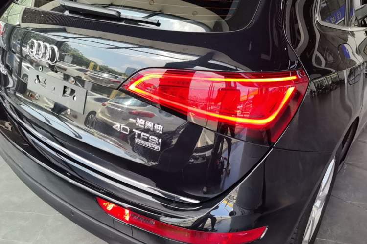 Used Audi Q5 2016 40 TFSI Technology Edition Right Rear Taillight