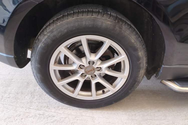Used Audi Q5 2016 40 TFSI Trendy Edition Right Rear Wheel Hub